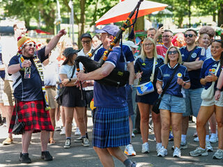 Škótski fanúšikovia, tartan army