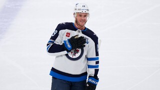 Jonathan Toews 