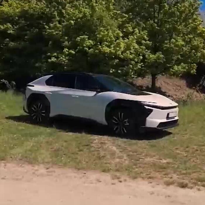 MOTORING-2