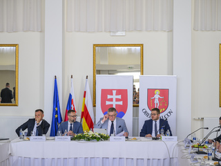 rokovanie vlády