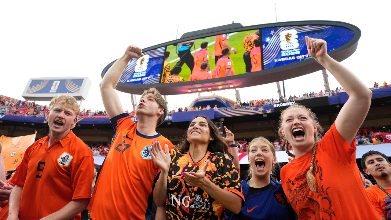Netherlands_Tunisia_WCup_Soccer_964_8.jpg
