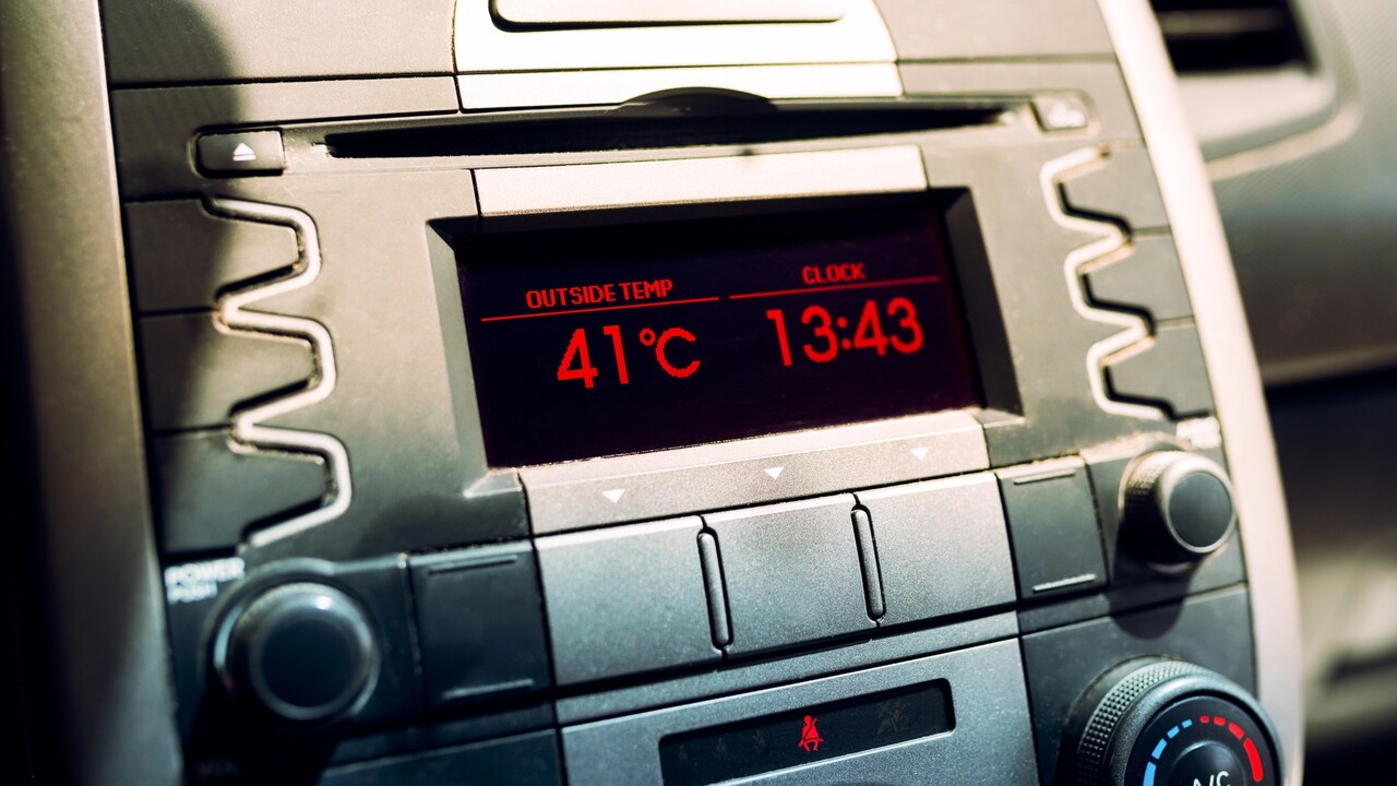 auto leto teplo horúčavy