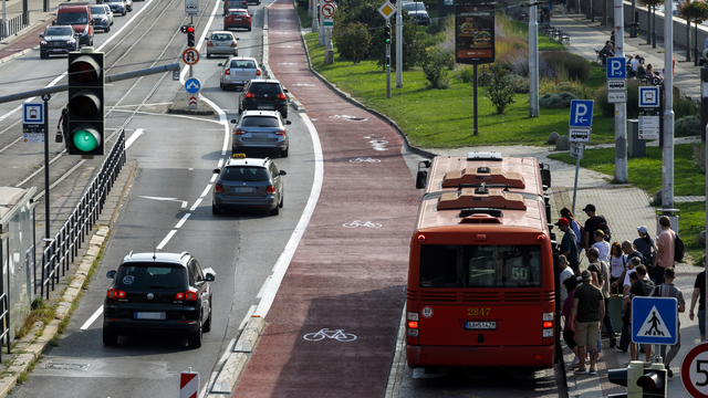 vajanskeho_bratislava cyklotrasa autobus