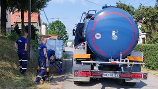 Kritická situácia v obciach pri Košiciach. Ľuďom chýba pitná voda, samosprávy musia zabezpečovať náhradné cisterny