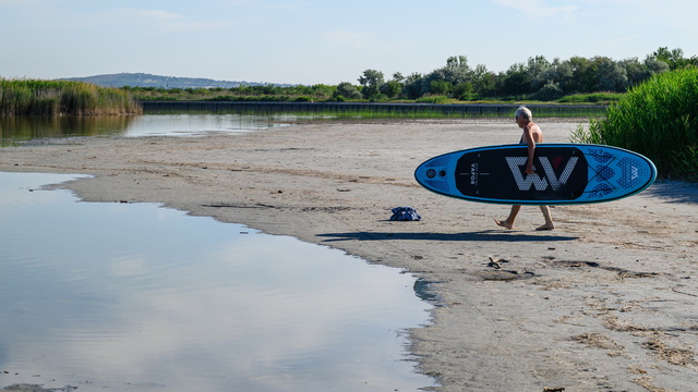 Maďarsko sucho paddleboardista voda jazero vychnuté