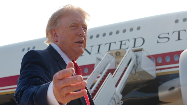 donald trump air force one.jpg