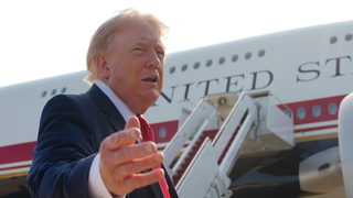 donald trump air force one.jpg