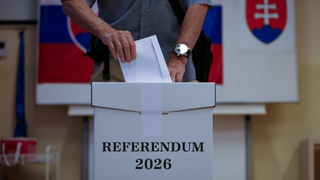 Desiate referendum v histórii Slovenska mieri do finále. Oficiálne výsledky spoznáme až v nedeľu ráno