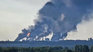 Ukrajinské drony zasiahli v Azovskom mori deväť ruských tankerov. Útoky majú ochromiť dodávky paliva na Krym