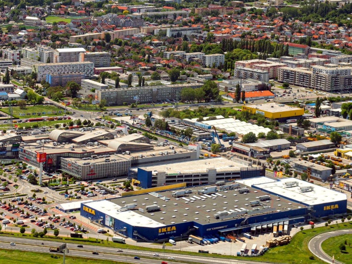 bratislava z vysky, avion ikea