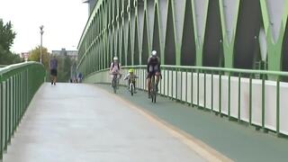 Letná dovolenka môže byť aj na bicykli. Dunajská hrádza ponúka kilometre pohody bez náročných stúpaní