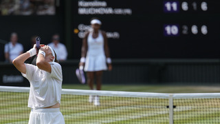 Pardon, ospravedlňoval sa komentátor, keď „zaklial“ Gauffovú. Mečbol proti Muchovej ukážkovo dobabrala