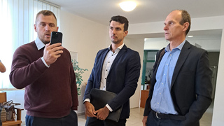 Štátni tajomníci Kuffovci pred súdom. Kauza nebezpečného vyhrážania speje k vyneseniu rozsudku