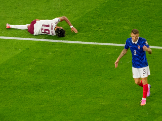 Lamine Yamal, Lucas Digne