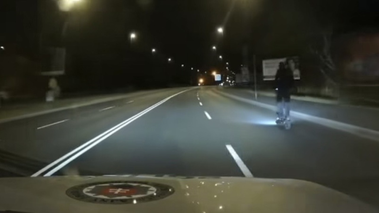 kolobežkár, polícia, Bratislava