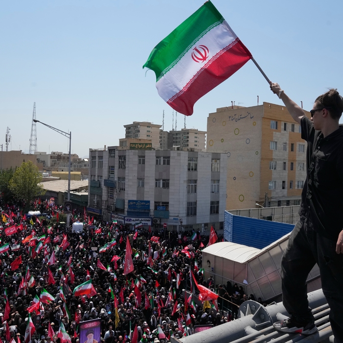 Irán