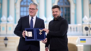 Zelenskyj, Starmer