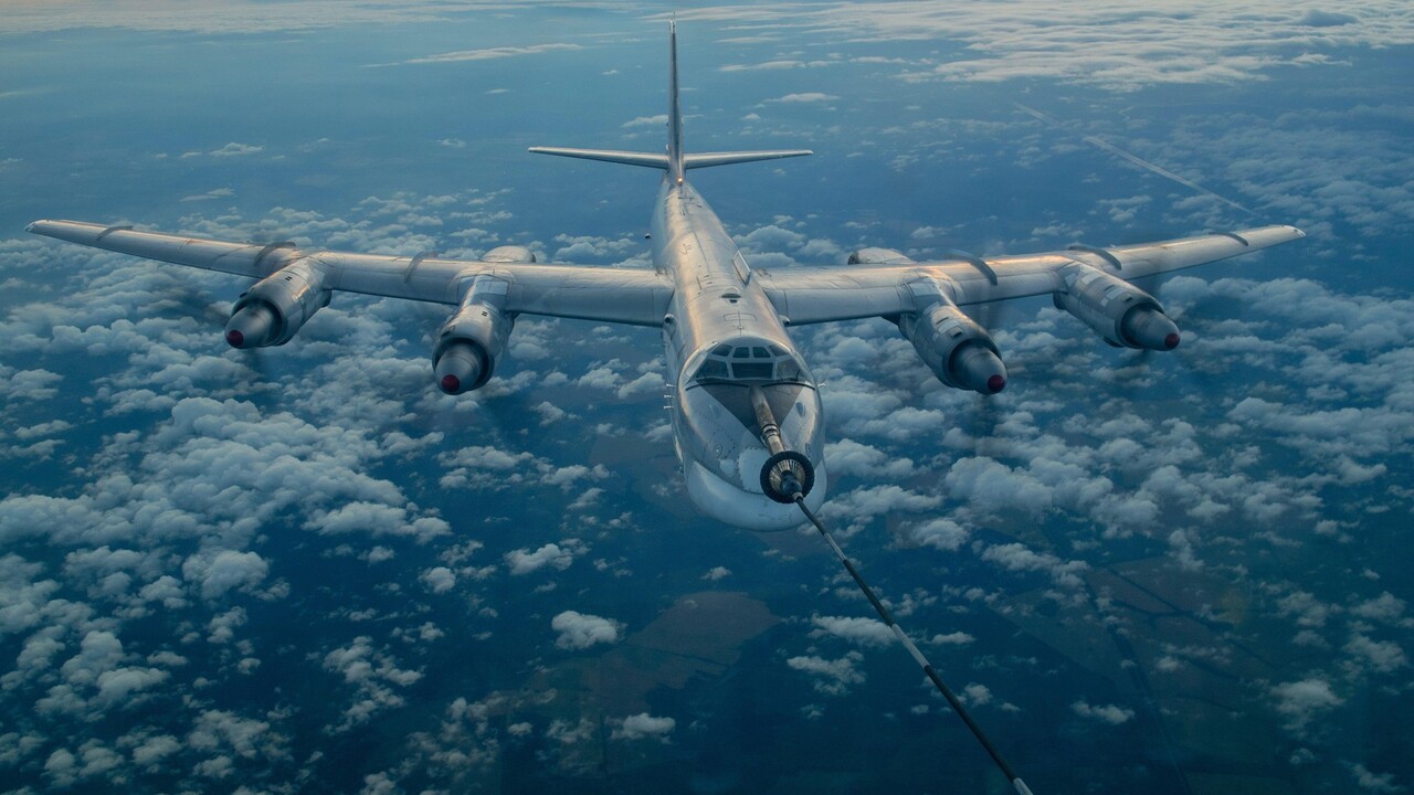 Tupolev Tu-95 bombardér
