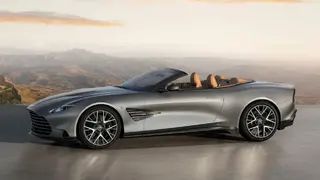 Aston Martin Vanquish oslavuje 25 rokov. Britská ikona dostala exkluzívnu jubilejnú edíciu