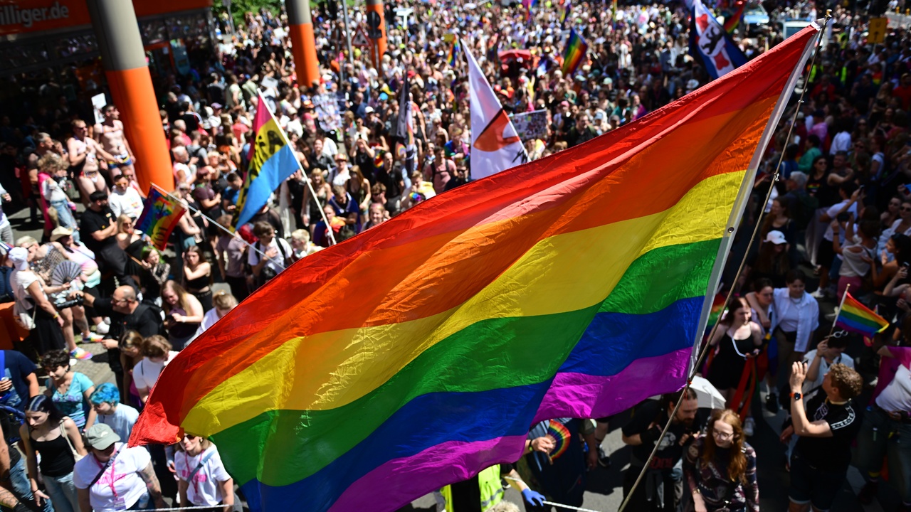 lgbti pochod berlín.jpg