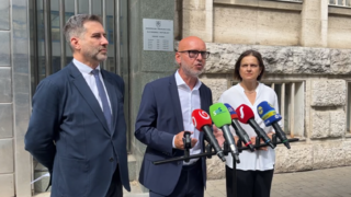 SaS vstupuje do kauzy zariadení nájdených vo FPU. Pre podozrenie z odpočúvania podáva trestné oznámenie