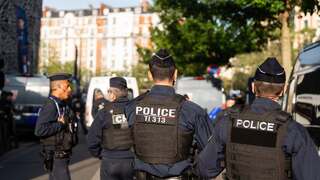 francuzsko francuzska policia francuzski policajti