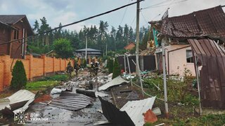 Vojenská prehliadka sa skončila masakrom. Ruské rakety zasiahli strelnicu pri Kyjeve, organizátor skončil vo väzbe