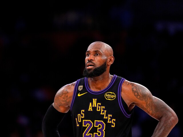 Zámorská NBA hlási prestupovú bombu. Legenda LeBron James opúšťa Lakers a oficiálne sa stáva novou posilou Philadelphie