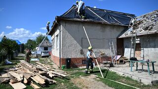 Z krupobitia na Zemplíne sa ako-tak spamätala jedna obec, ostatné stále potrebujú pomoc