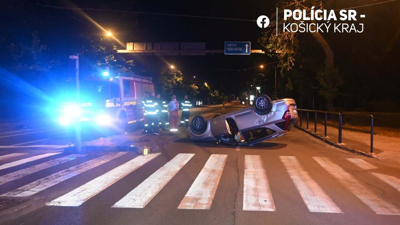 hasiči nehoda dopravná auto priechod