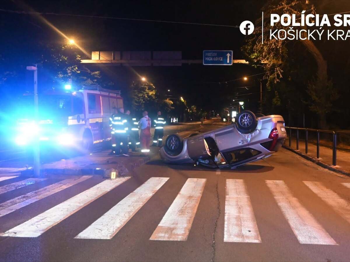hasiči nehoda dopravná auto priechod