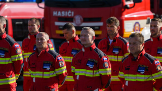 Slovensko vysiela do Francúzska 20 hasičov a desiatky kusov techniky. Pomôžu pri ničivých lesných požiaroch