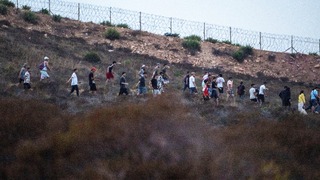 Vysvetľujeme: Migrácia do EÚ klesá, tlak na hranice však trvá. Ceuta ukázala novú výzvu pre Európu