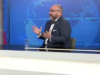 HOST-V-STUDIU-ZIAROVSKY-16-00
