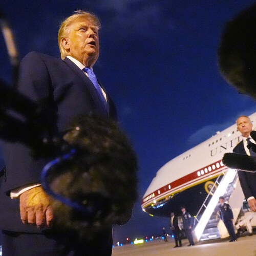 trump air force one.jpg