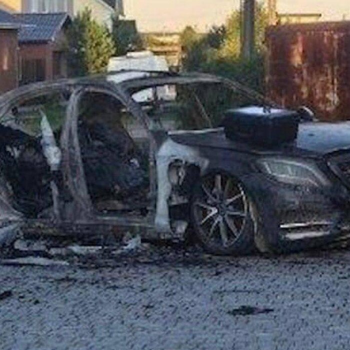 zhorené auto jekaterinburg.jpg