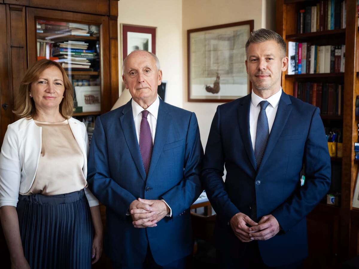 Péter Magyar András Baka Andrea Bujdosóová