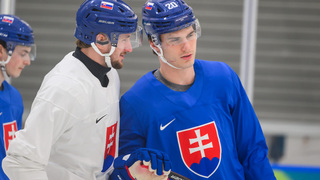 Regenda ešte nemusí NHL opustiť. Zámorský expert ho posiela do klubu, kde by sa stretol so známym slovenským krajanom