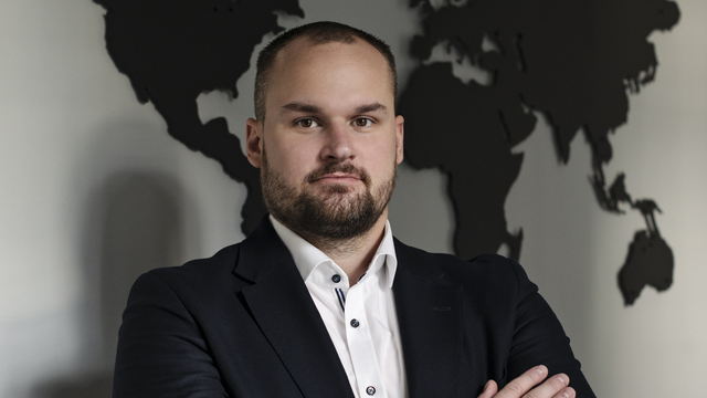 Roman Abrahám Výkonný riaditeľ/ Executive director ochranma.sk