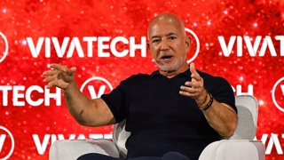 Liverpool čaká finančné zemetrasenie. Do klubu vstúpi 4. najbohatší človek sveta Bezos či spoluzakladateľ Facebooku