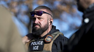 policajt agent ICE