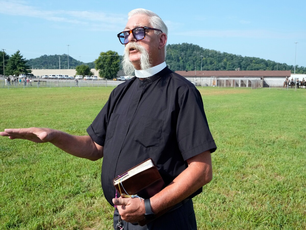 poprava USA kňaz reverend