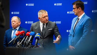 Fica aj Čechov rozčúlilo Chmelárovo  „urvatie“ 90 miliónov pri novej atómke. Saková má konať, ČEZ zvažuje žalobu