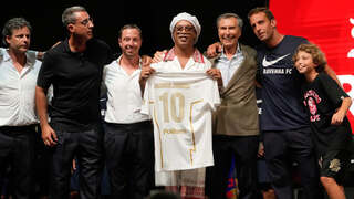 Ronaldinho hlási návrat k športovej kariére. Brazílčan podpísal zmluvu s talianskou treťoligovou Ravenou