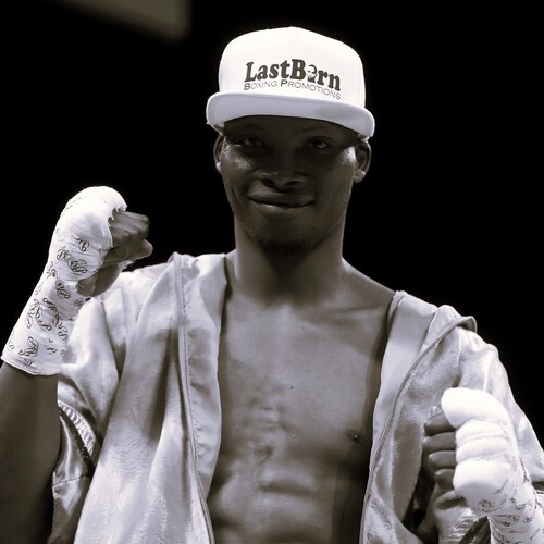 Zolani Tete