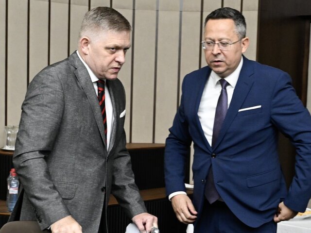 Fico ohlásil koniec transakčnej dane. Od januára ju chce úplne zrušiť, od kritikov očakáva podporu