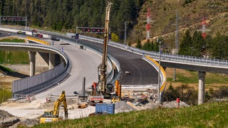 Obchvat Ružomberka by sa mal otvoriť už na jeseň. Minister dopravy Jozef Ráž ohlásil termín v prvej polovici októbra