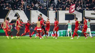 Slávny Celtic po blamáži v LM čelí veľkej finančnej strate a drsnému posmechu. Najhorší hráč ho neustál