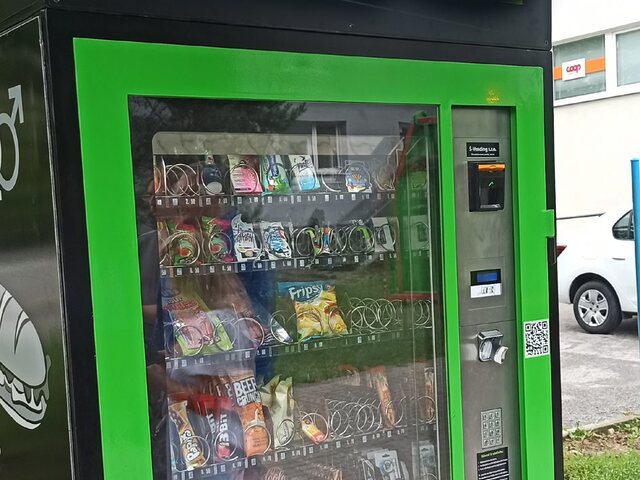 Koniec ružových automatov s drogami na slovenských uliciach. Vláda schválila prísne pravidlá pre predaj