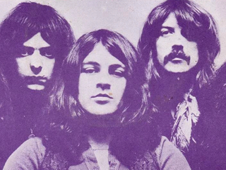 Deep-Purple-Smoke-on-the-Water-Single-Sleeve.jpg